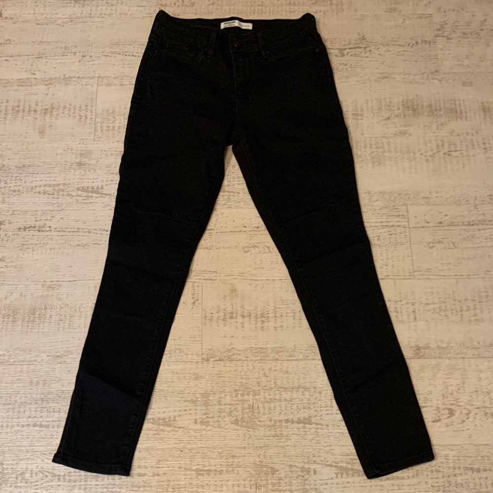 Levi’s size 2 regular Signature Jeans Great used condition
